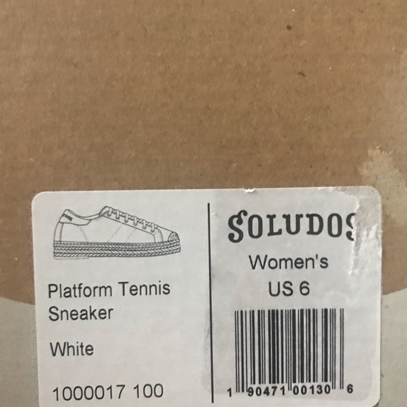 Never worn sneakers - Picture 2 of 2